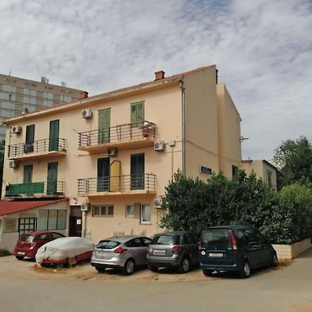 Apartment Niva Spalato Esterno foto