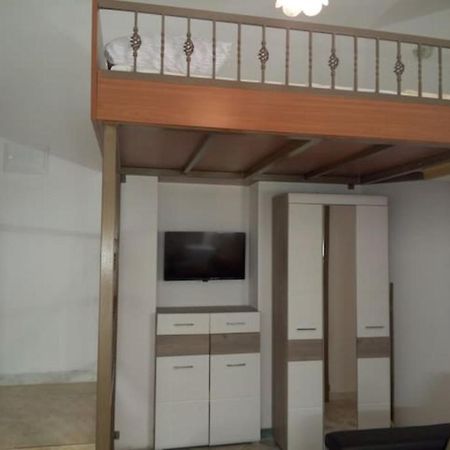 Apartment Niva Spalato Esterno foto